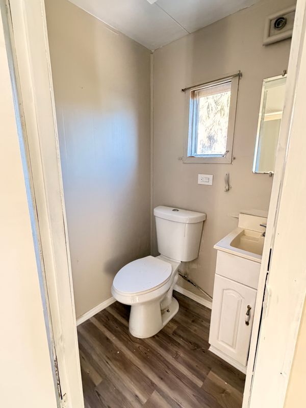 Building Photo - 2313 SE 30th St