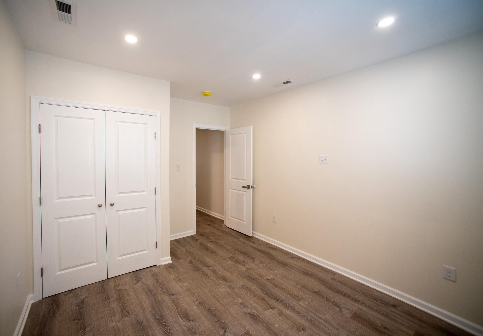 Building Photo - 2049 Snyder Ave