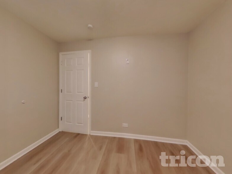 Building Photo - 16130 Haven Ave