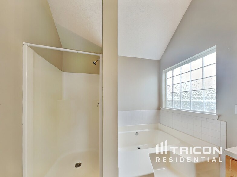 Building Photo - 4348 Persian Ct SW