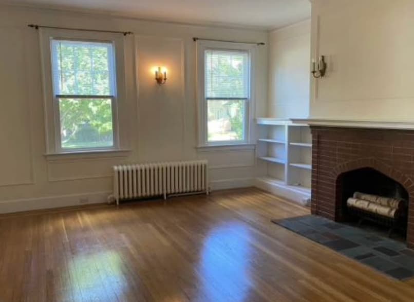 Building Photo - 142 Everit St