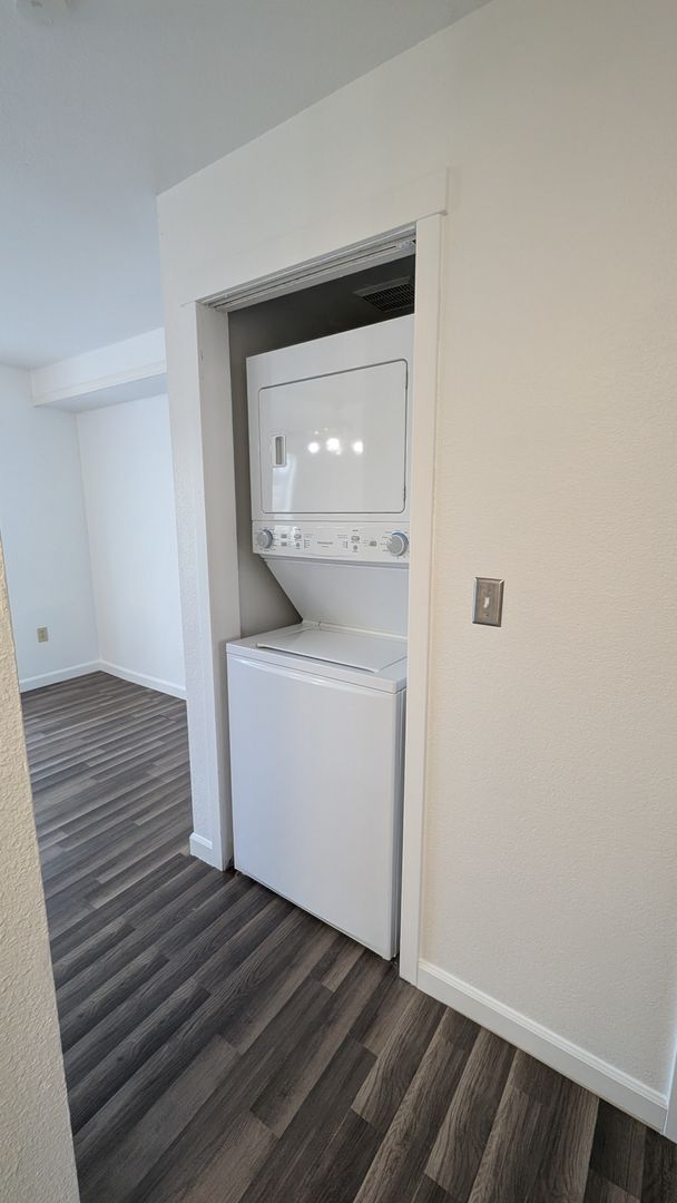 Building Photo - 115 124th St SE