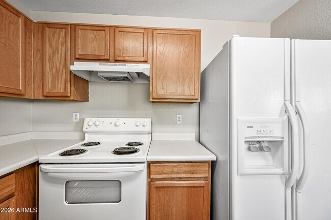 Building Photo - 625 S Heritage Dr