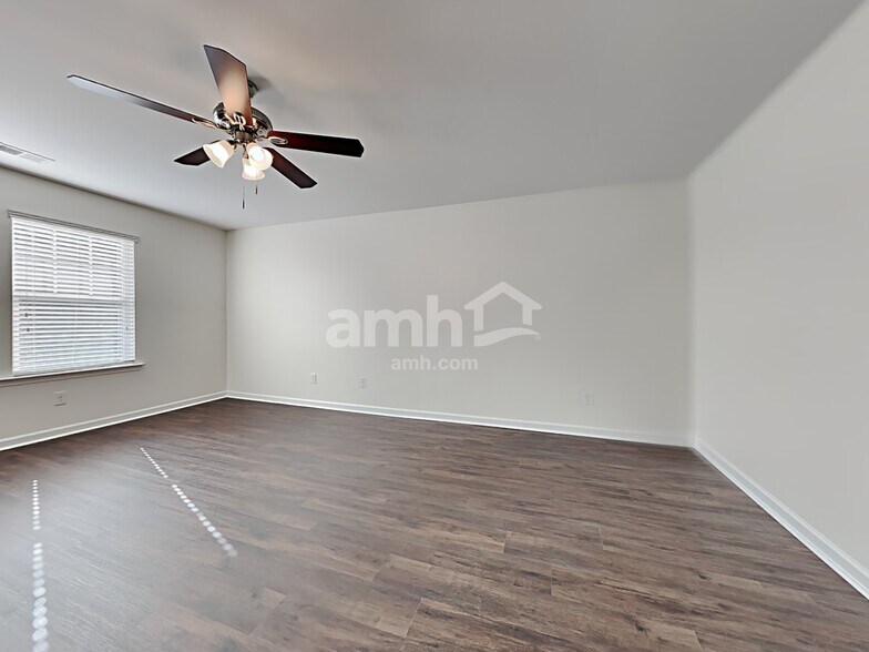 Building Photo - 138 Blackwater Way