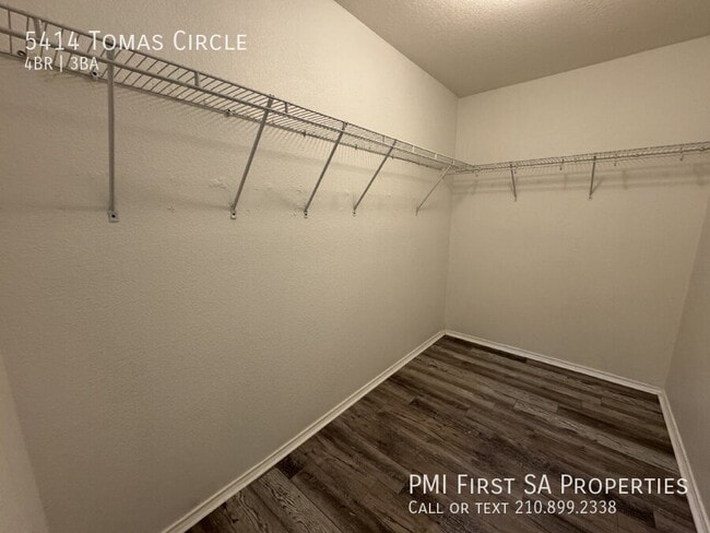Building Photo - 5414 Tomas Cir.