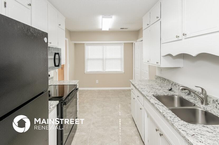 Building Photo - 525 Oak Crest Dr