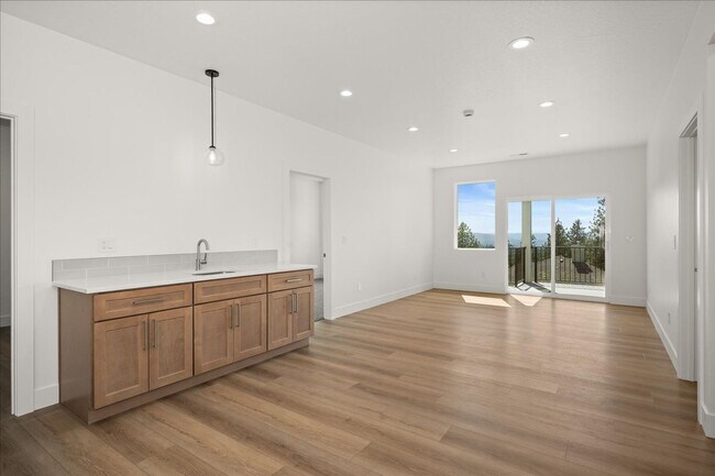 Building Photo - $3,375 - 4 Bed / 3 Bath Stunning Brand New Build Home with Panoramic Views