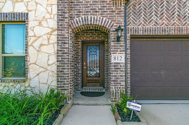 Building Photo - 812 Roxby Ct