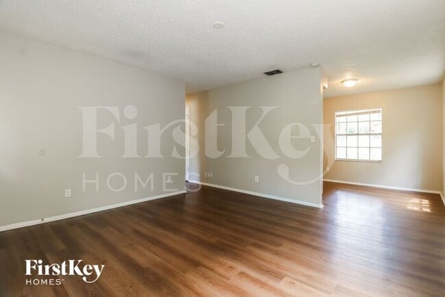 Building Photo - 3819 17th Ave S