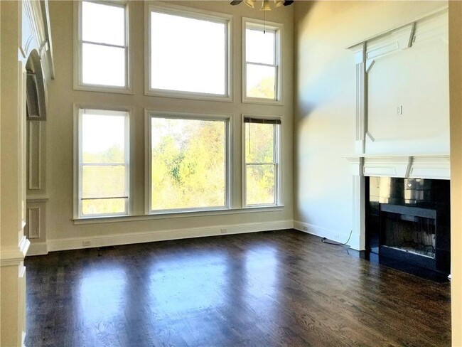 Building Photo - 3306 Chastain Ridge Dr