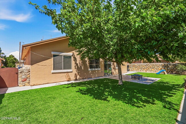 Building Photo - 14244 Smokey Point Dr