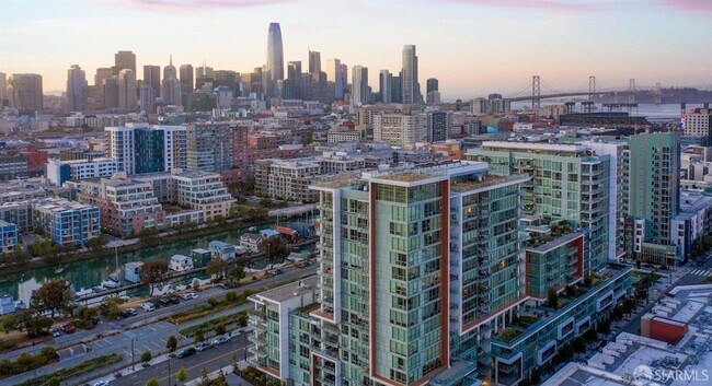 Building Photo - 708 Long Bridge St