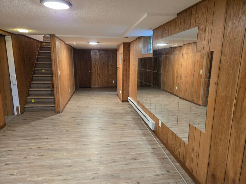Building Photo - 7317 Kyle Ave N