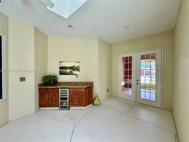 Building Photo - 1740 Ludlow Rd