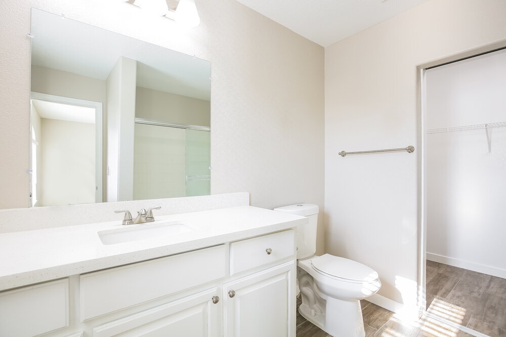 Building Photo - 5347 S Galanthus St