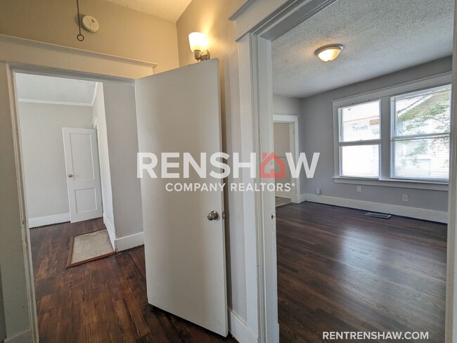 Building Photo - Charming 3 Bedroom 1 Bath In Memphis Avail...