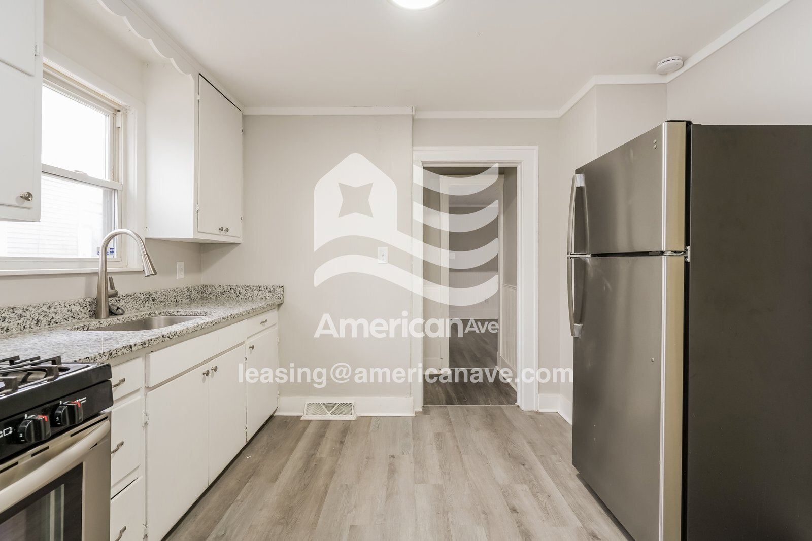 Building Photo - 1115 E Dayton St