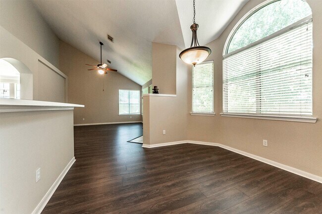 Building Photo - 2608 Leroy St