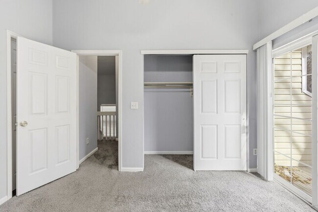 Building Photo - 17281 E Ford Dr