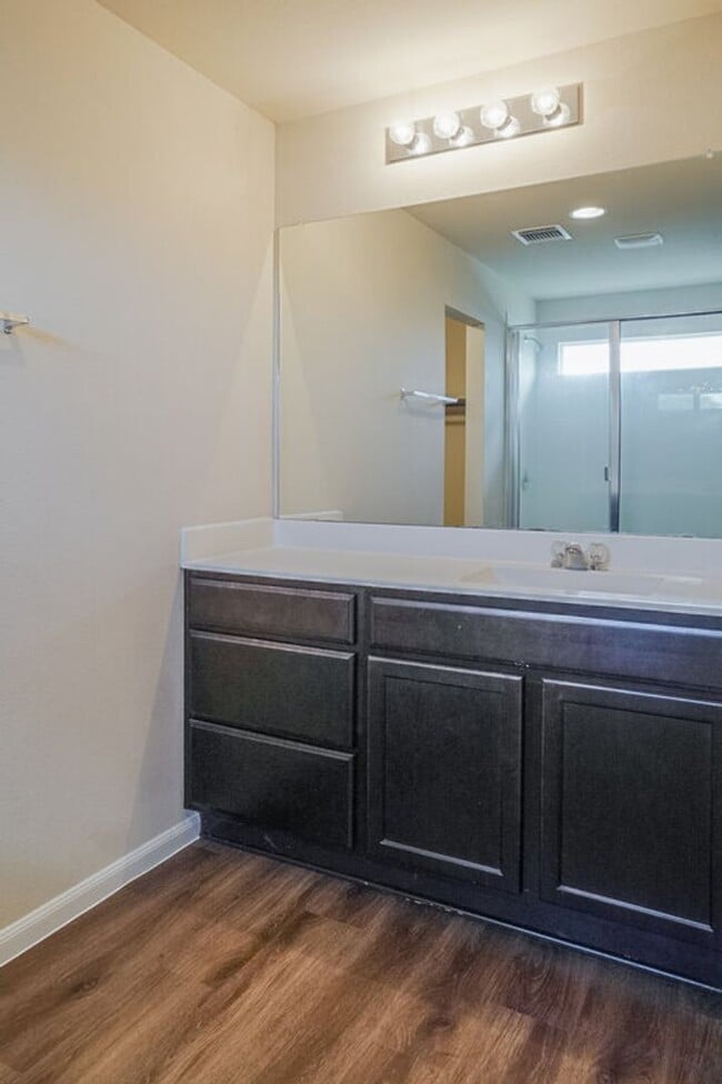 Building Photo - 708 Comal Run