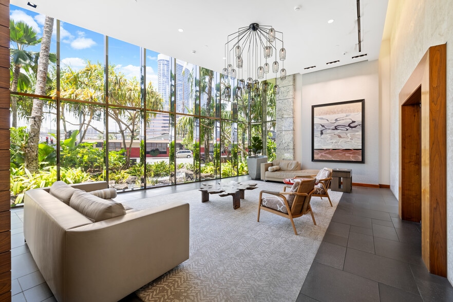 Building Photo - 1189 Waimanu St