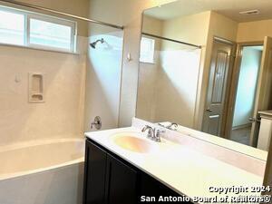Building Photo - 777 Great Oaks Dr