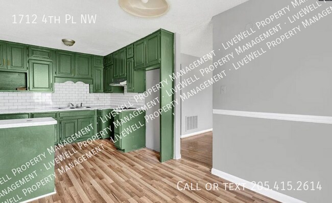 Building Photo - 1712 4th Pl NW