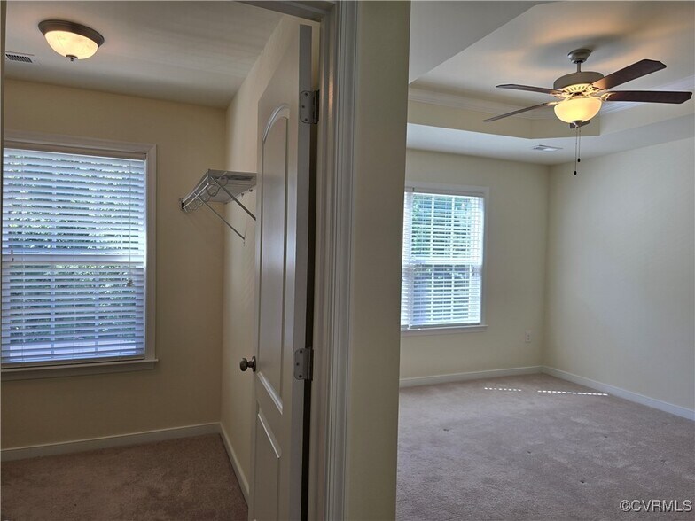 Building Photo - 7417 Pebble Lake Dr