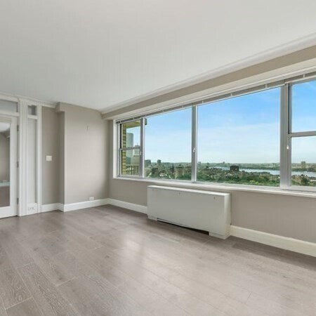 Building Photo - 151 Tremont St