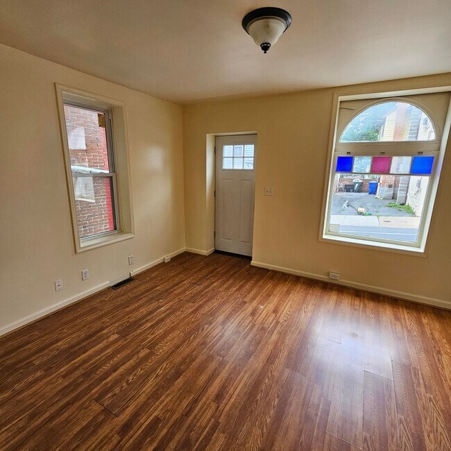Building Photo - 227-229 East Avenue