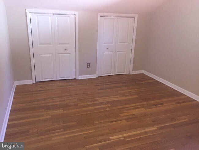 Building Photo - Fairfax - North Wilmington - 4 bedroom ava...