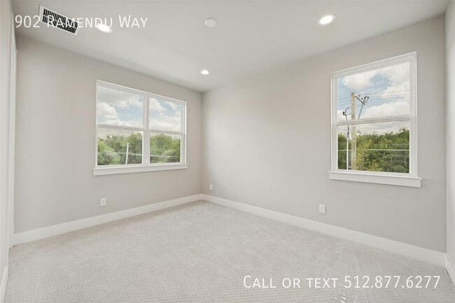 Building Photo - 902 Ramendu Wy