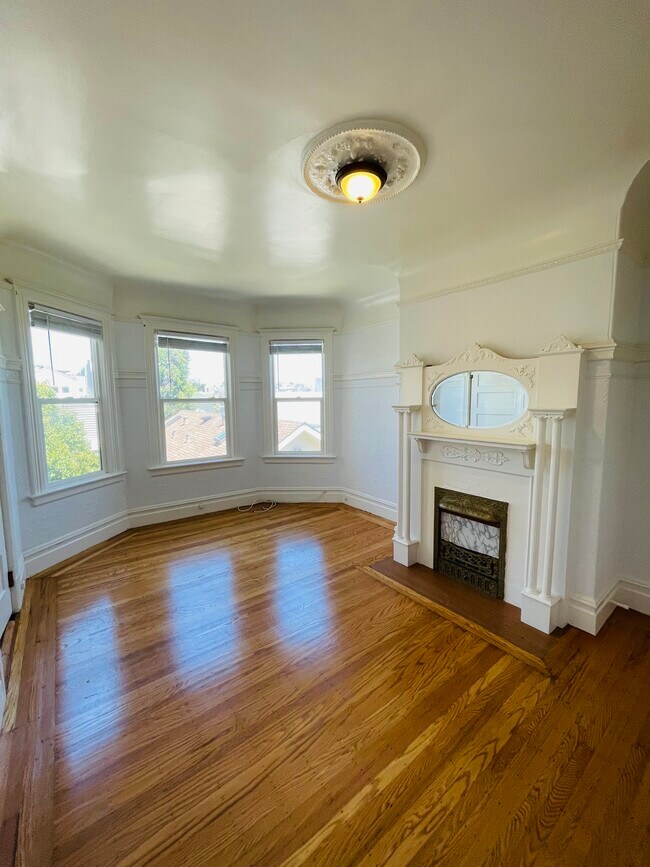 Building Photo - 2632 Post St