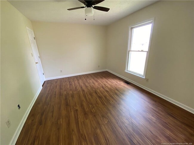 Building Photo - 1175 Helmsley Dr