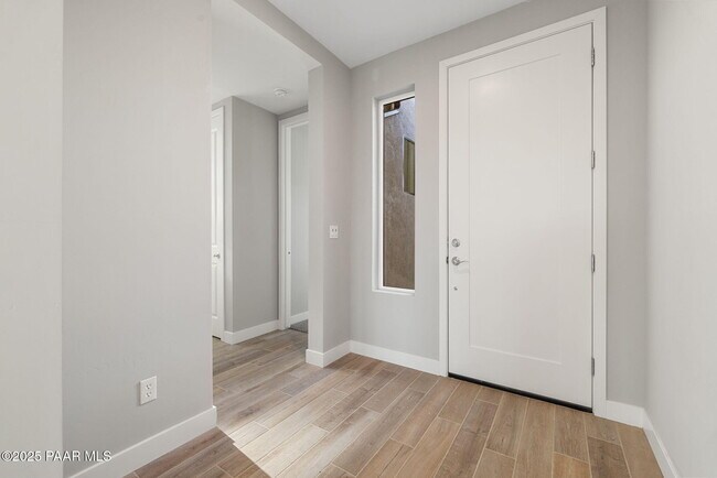 Building Photo - 1308 Rockwood Dr