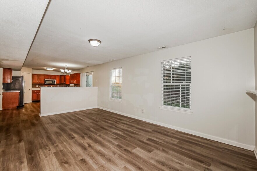 Building Photo - 6322 Bearsdale Cir