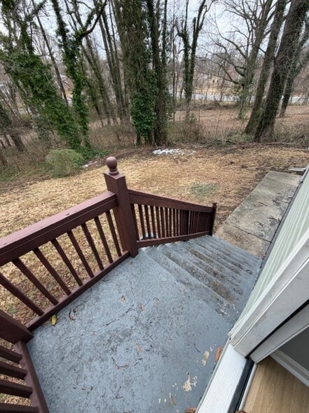 Building Photo - 904 Stephens St