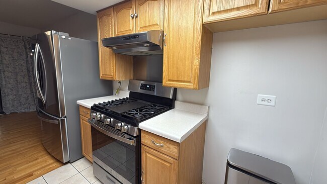 Building Photo - 1410 Whispering Springs Cir