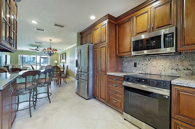 Building Photo - 100 Intracoastal Pl