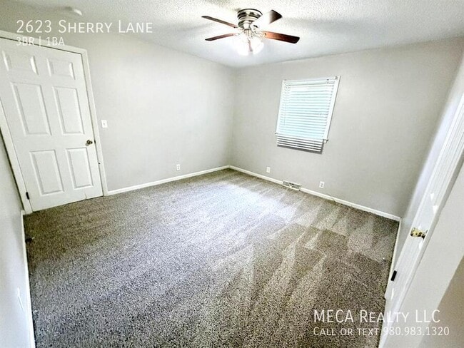 Building Photo - 2623 Sherry Ln