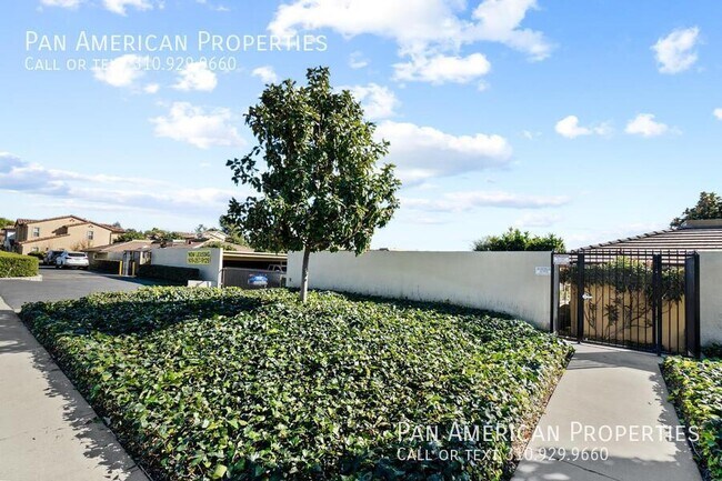 Building Photo - 560 Bucknell Ave