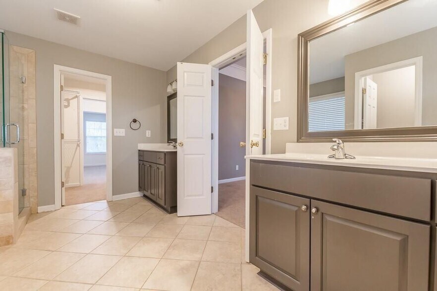 Building Photo - 1150 Emperor Ln