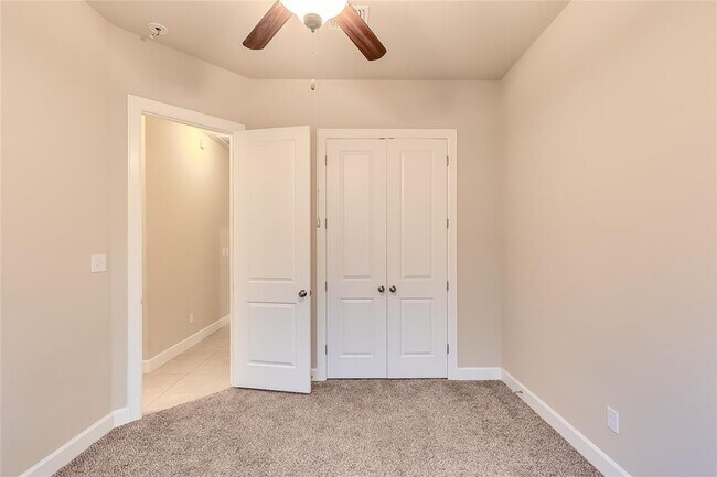 Building Photo - 152 Fort Cobb Way
