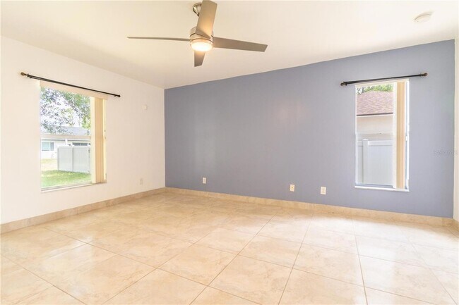 Building Photo - 4913 Cromey Rd