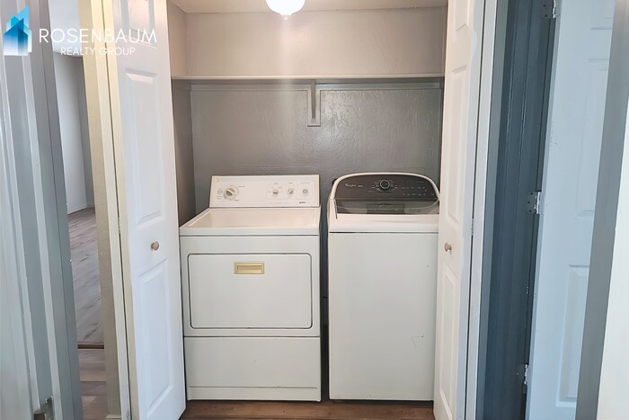 Building Photo - 114 S Virginia St