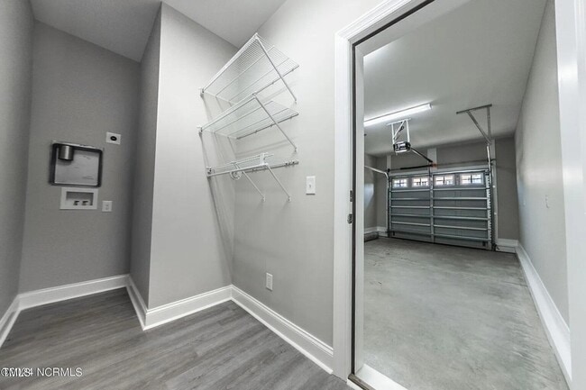 Building Photo - 53 Crew Ct