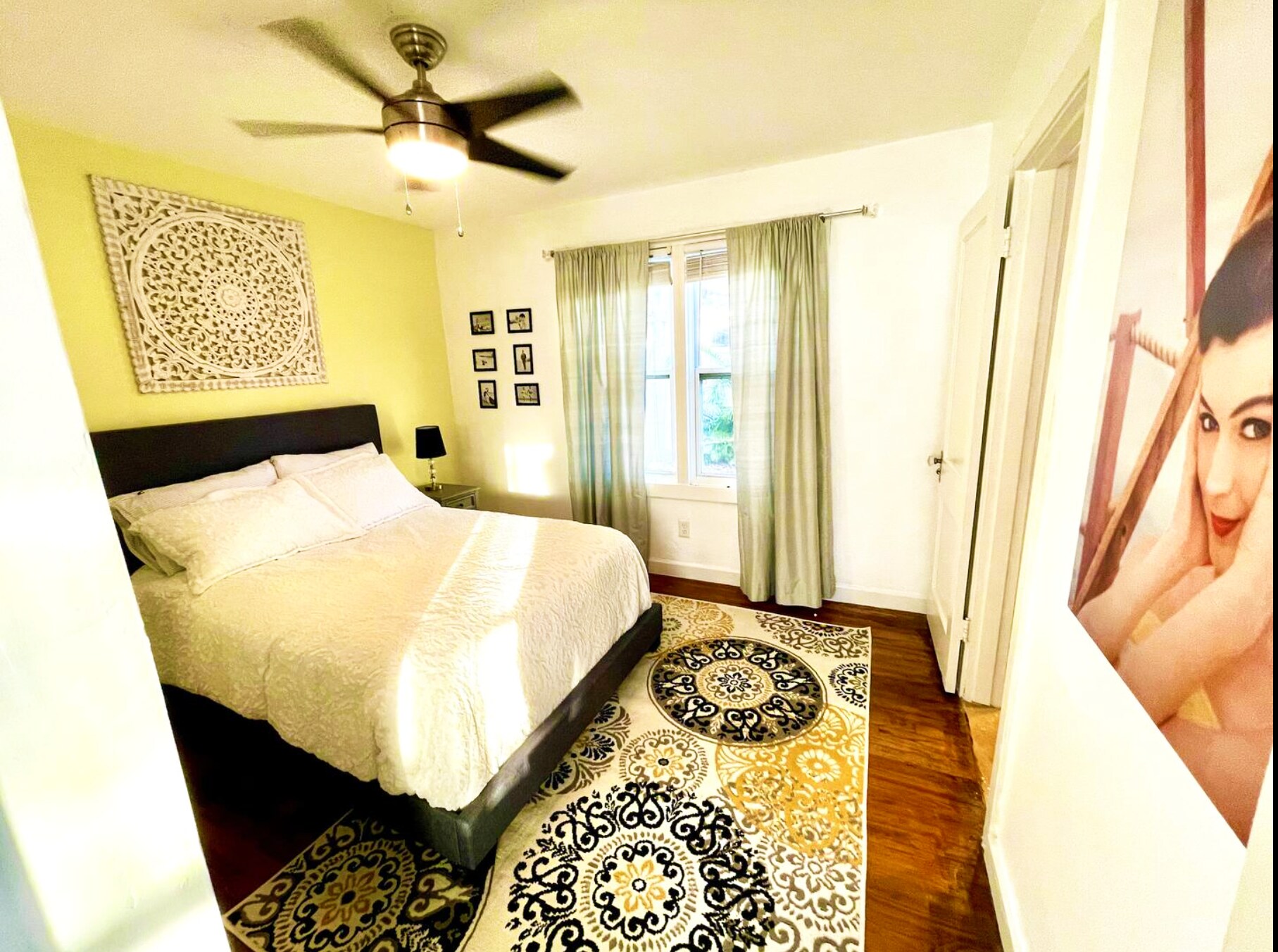 2nd bedroom with closet - 3319 W Paul Ave