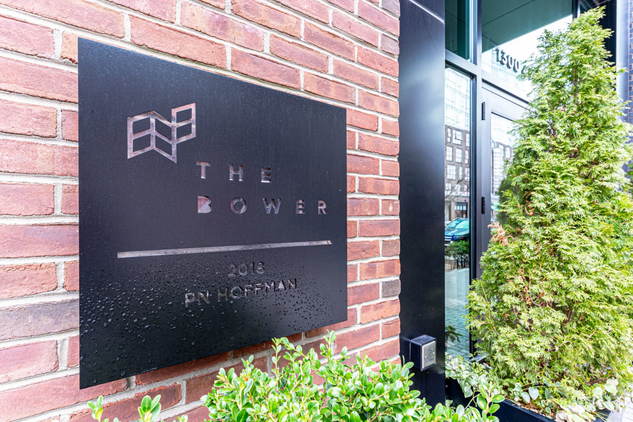 Building Photo - 1300 4th St SE