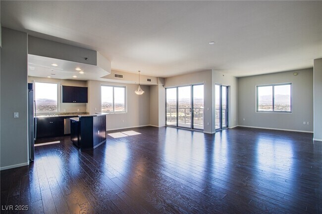 Building Photo - 8255 S Las Vegas Blvd