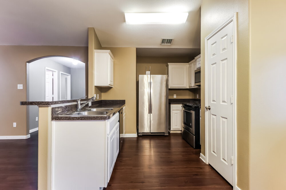 Building Photo - 28918 W Pecos River Ct